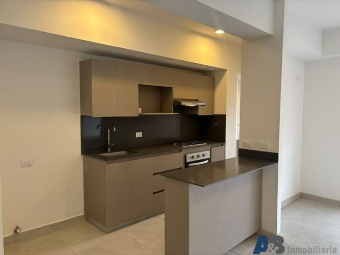 Apartamento de 3 alcobas en arriendo en Otraparte, Envigado, 90 m² · foto 3 de 17