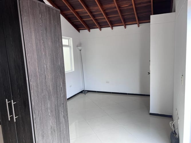 Apartamento de 3 alcobas en venta en Mayorca, Sabaneta, 57 m² · foto 4 de 24