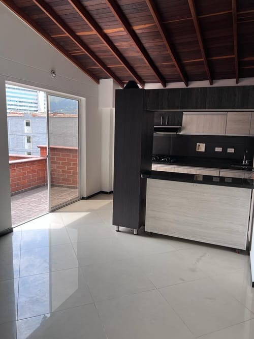 Apartamento de 3 alcobas en venta en Mayorca, Sabaneta, 57 m² · foto 13 de 24