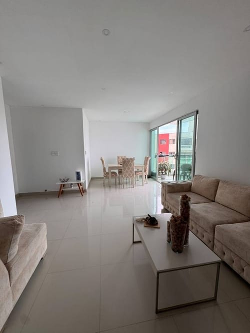 Apartamento de 3 alcobas en arriendo en Villa Del Este, Barranquilla, 130 m² · foto 3 de 20