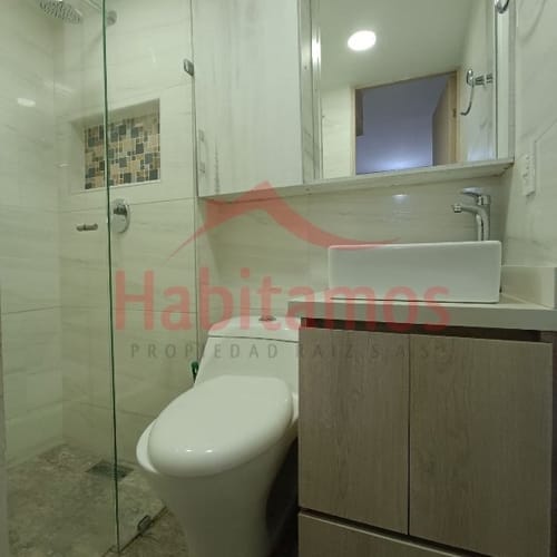 Apartamento de 3 alcobas en arriendo en Boston, Medellín, 56 m² · foto 12 de 18