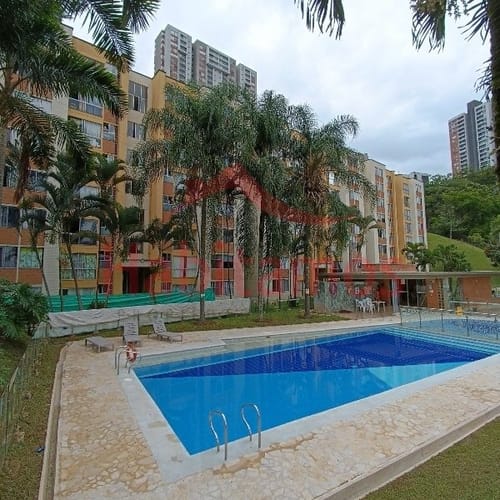 Apartamento de 3 alcobas en arriendo en Boston, Medellín, 56 m² · foto 13 de 18