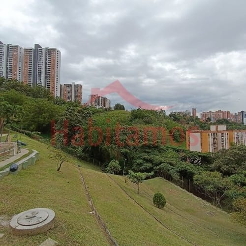 Apartamento de 3 alcobas en arriendo en Boston, Medellín, 56 m² · foto 15 de 18