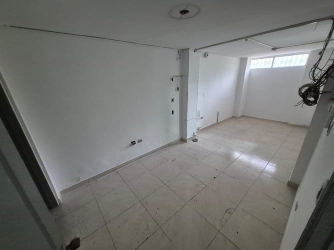 Bodega en arriendo en San Miguel, Bucaramanga, 500 m² · foto 3 de 16