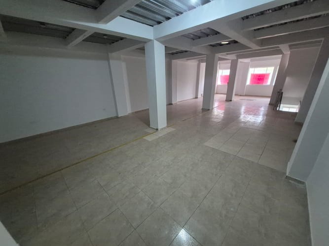 Bodega en arriendo en San Miguel, Bucaramanga, 500 m² · foto 8 de 16