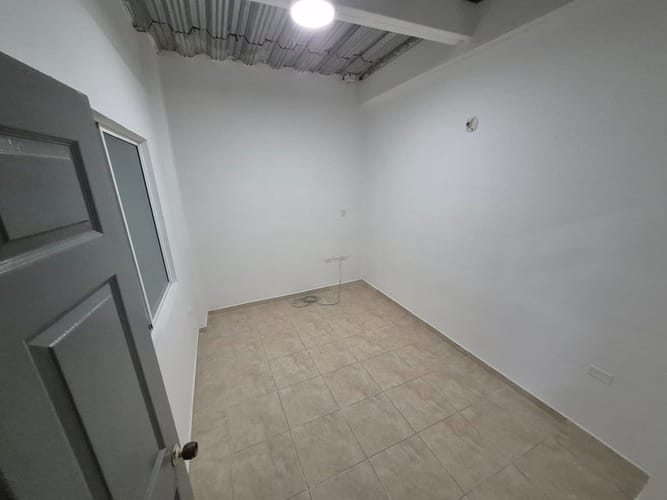 Bodega en arriendo en San Miguel, Bucaramanga, 500 m² · foto 9 de 16