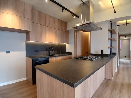 Apartamento de 2 alcobas en arriendo en Ciudad Del Río, Medellín, 74 m² · foto 4 de 17
