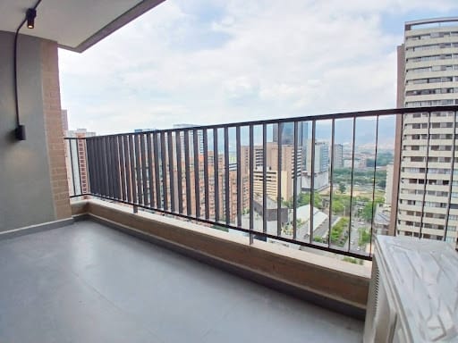 Apartamento de 2 alcobas en arriendo en Ciudad Del Río, Medellín, 74 m² · foto 7 de 17