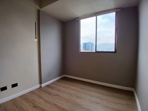 Apartamento de 2 alcobas en arriendo en Ciudad Del Río, Medellín, 74 m² · foto 12 de 17