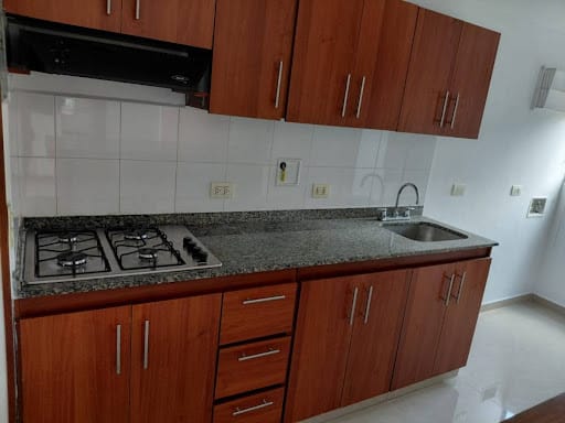 Apartamento de 2 alcobas en arriendo en Patio Bonito, Medellín, 70 m² · foto 4 de 19