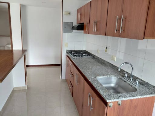 Apartamento de 2 alcobas en arriendo en Patio Bonito, Medellín, 70 m² · foto 5 de 19
