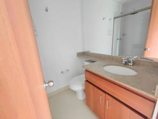 Apartamento de 2 alcobas en arriendo en Patio Bonito, Medellín, 70 m² · foto 18 de 19