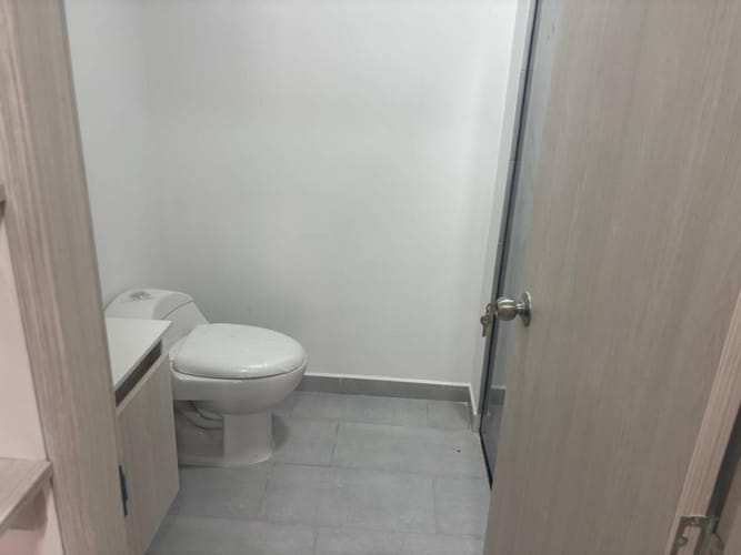 Apartamento de 3 alcobas en arriendo en La Castellana, Medellín, 133 m² · foto 13 de 13