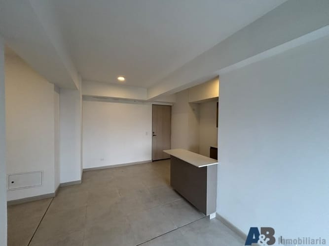 Apartamento de 3 alcobas en arriendo en Las Vegas, Envigado, 80 m² · foto 8 de 17