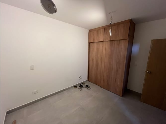 Apartamento de 2 alcobas en arriendo en Obrero, Envigado, 98 m² · foto 4 de 10