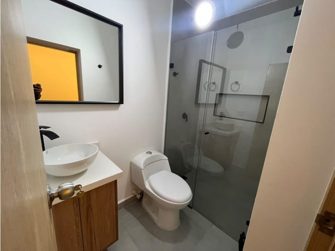 Apartamento de 2 alcobas en arriendo en Obrero, Envigado, 98 m² · foto 5 de 10
