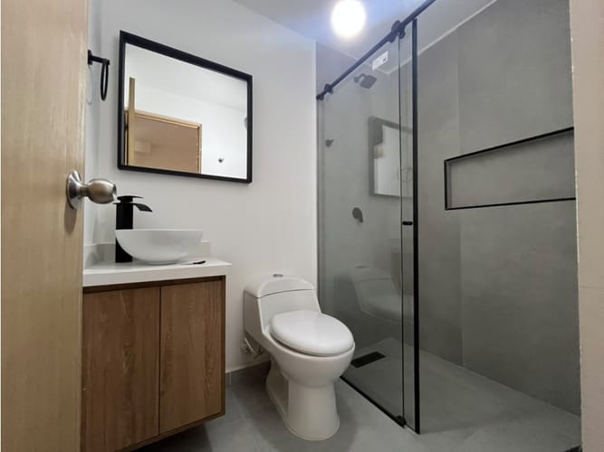 Apartamento de 2 alcobas en arriendo en Obrero, Envigado, 98 m² · foto 7 de 10
