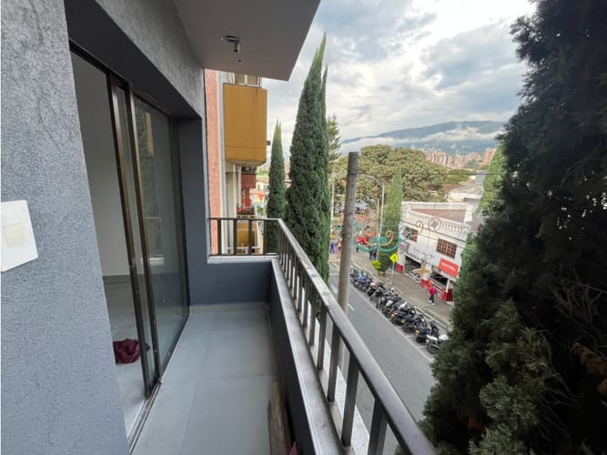 Apartamento de 2 alcobas en arriendo en Obrero, Envigado, 98 m² · foto 10 de 10