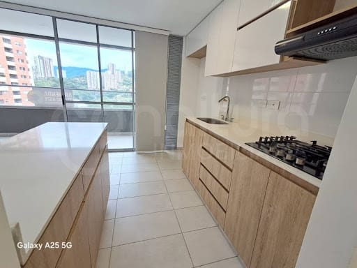 Apartamento de 3 alcobas en arriendo en Vereda San Jose, Sabaneta, 88 m² · foto 2 de 18