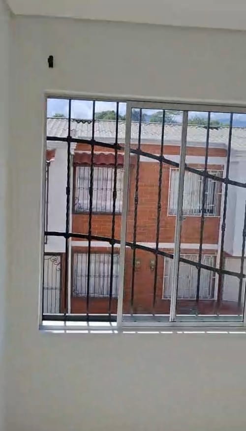 Casa de 4 alcobas en venta en Colinas Del Bosque, Dosquebradas, 80 m² · foto 6 de 10