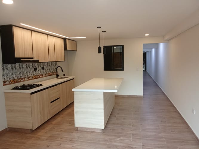 Apartamento de 2 alcobas en arriendo en Caicedo, Medellín, 78 m² · foto 4 de 10