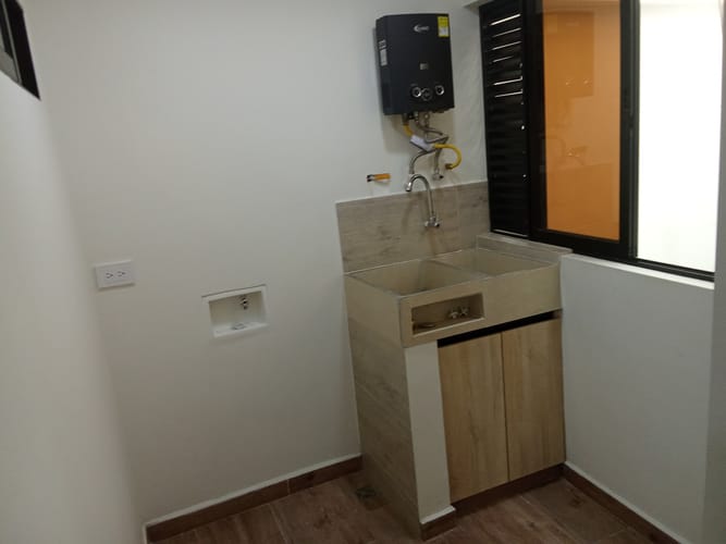 Apartamento de 2 alcobas en arriendo en Caicedo, Medellín, 78 m² · foto 6 de 10