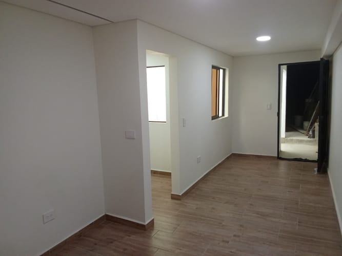 Apartamento de 2 alcobas en arriendo en Caicedo, Medellín, 78 m² · foto 3 de 10