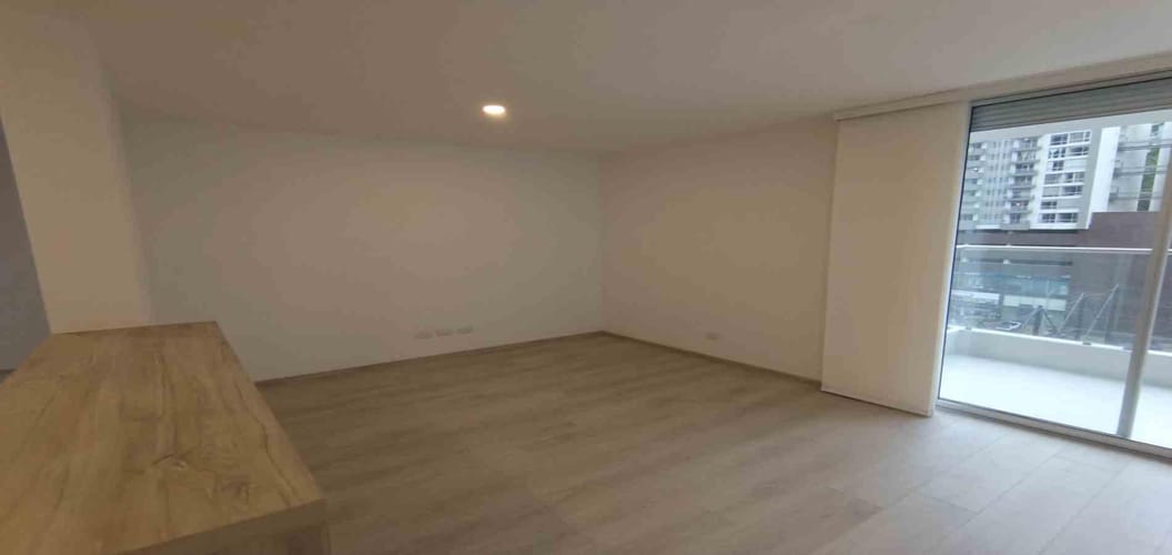 Apartamento de 2 alcobas en arriendo en Baja Suiza, Manizales, 58 m² · foto 2 de 19