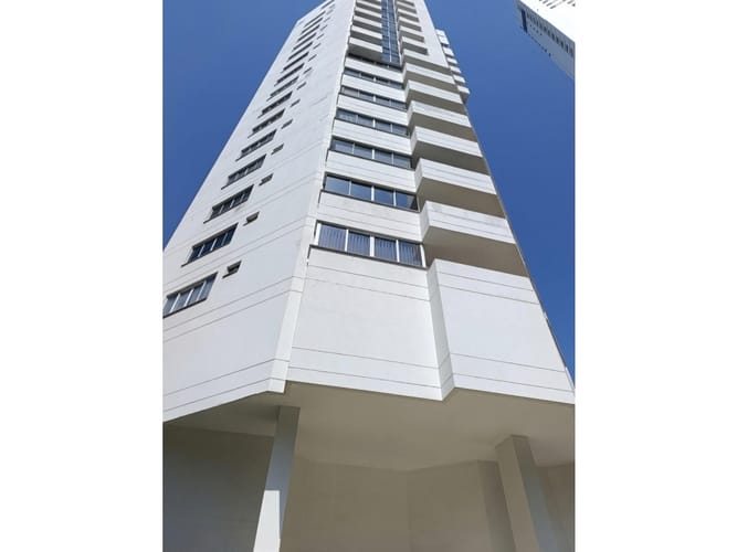 Apartamento en venta en Bocagrande, Cartagena, 261 m² · foto 5 de 5