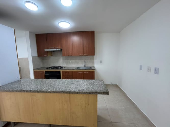 Apartamento de 3 alcobas en arriendo en Zuñiga, Envigado, 84 m² · foto 4 de 18