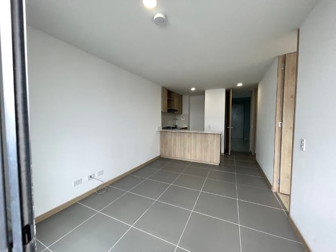 Apartamento de 3 alcobas en arriendo en Santa Fe, Medellín, 85 m² · foto 2 de 23