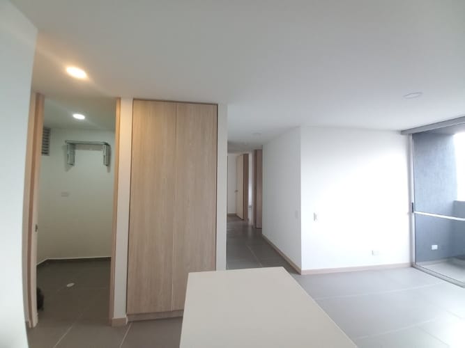 Apartamento de 3 alcobas en arriendo en Santa Fe, Medellín, 85 m² · foto 6 de 23