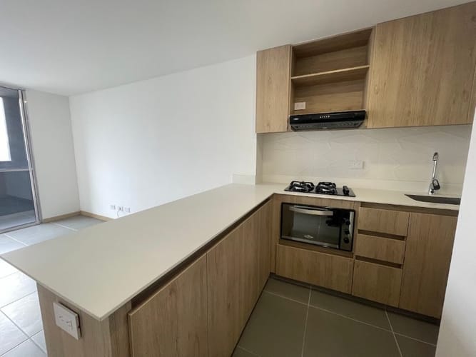 Apartamento de 3 alcobas en arriendo en Santa Fe, Medellín, 85 m² · foto 9 de 23