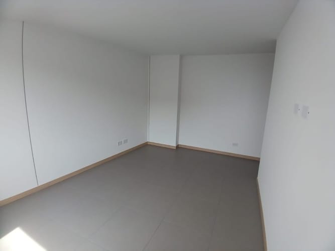 Apartamento de 3 alcobas en arriendo en Santa Fe, Medellín, 85 m² · foto 12 de 23