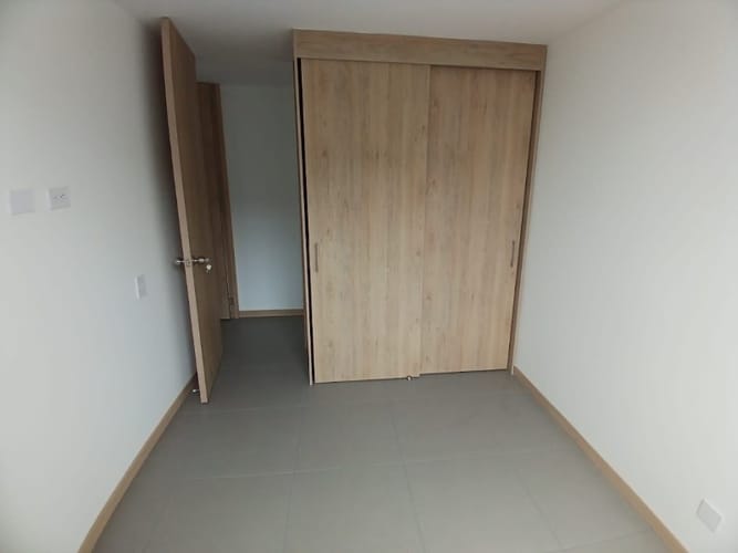 Apartamento de 3 alcobas en arriendo en Santa Fe, Medellín, 85 m² · foto 13 de 23