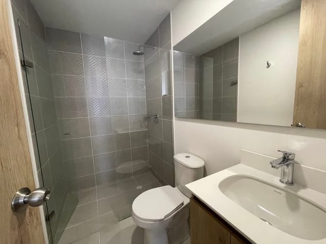 Apartamento de 3 alcobas en arriendo en Santa Fe, Medellín, 85 m² · foto 22 de 23
