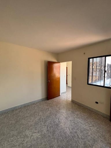 Casa de 6 alcobas en venta en La America, Medellín, 218 m² · foto 6 de 24
