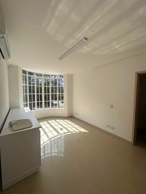 Consultorio en arriendo en El Ingenio, Cali, 20 m² · foto 5 de 10