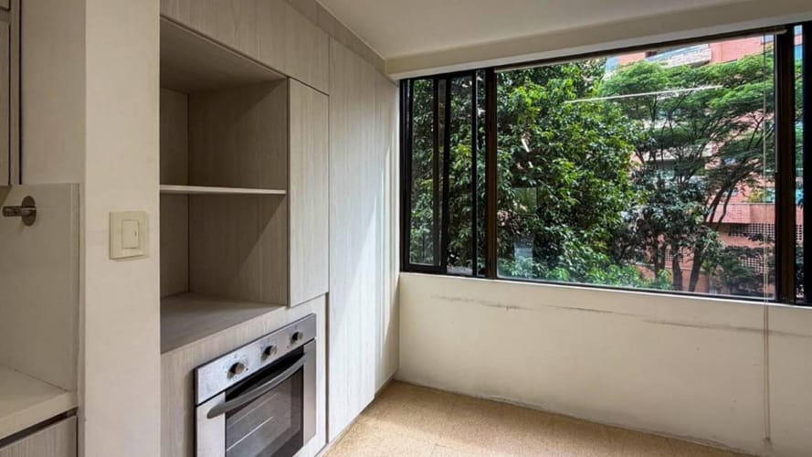 Apartamento de 3 alcobas en venta en La Florida, Medellín, 217 m² · foto 8 de 16