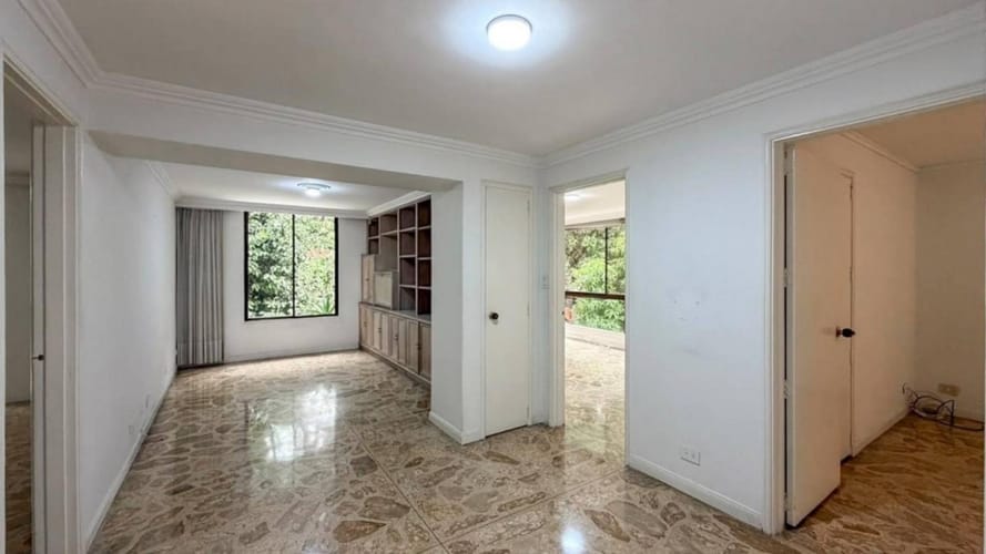 Apartamento de 3 alcobas en venta en La Florida, Medellín, 217 m² · foto 9 de 16