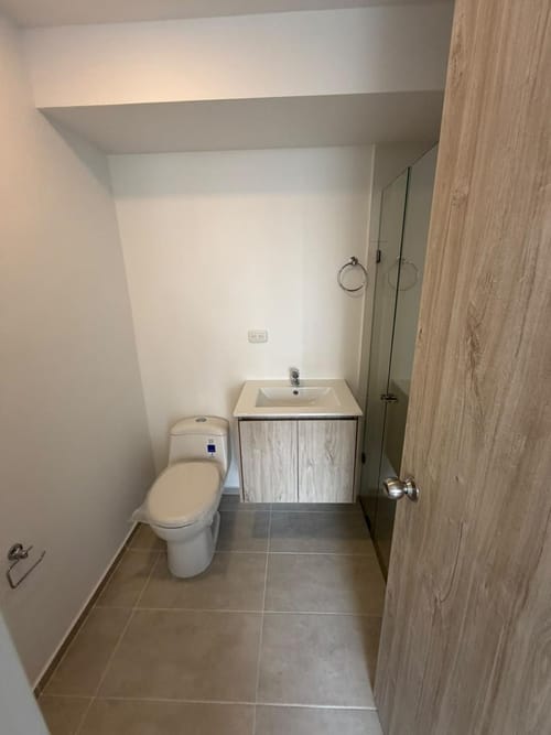 Apartamento de 2 alcobas en arriendo en Baja Suiza, Manizales, 62 m² · foto 9 de 13