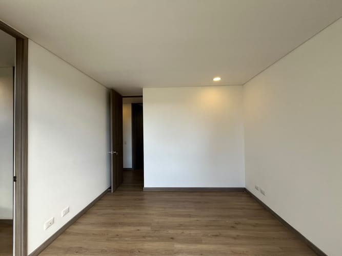 Apartamento de 2 alcobas en arriendo en Los Salados, El Retiro, 67 m² · foto 8 de 18