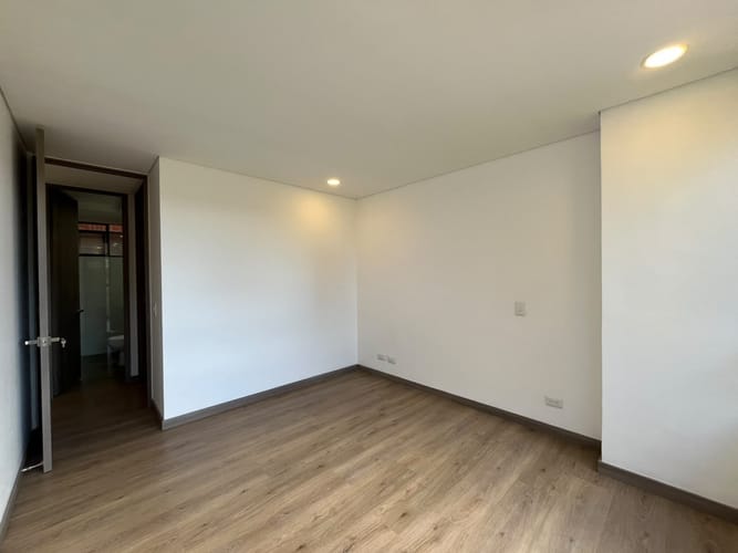 Apartamento de 2 alcobas en arriendo en Los Salados, El Retiro, 67 m² · foto 12 de 18