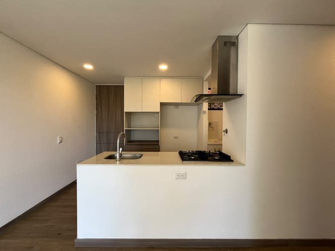 Apartamento de 2 alcobas en arriendo en Los Salados, El Retiro, 67 m² · foto 5 de 18