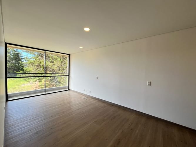 Apartamento de 2 alcobas en arriendo en Los Salados, El Retiro, 67 m² · foto 2 de 18