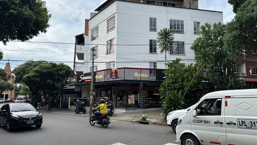 Apartamento de 2 alcobas en arriendo en Prados Del Mutis, Bucaramanga, 50 m² · foto 2 de 15