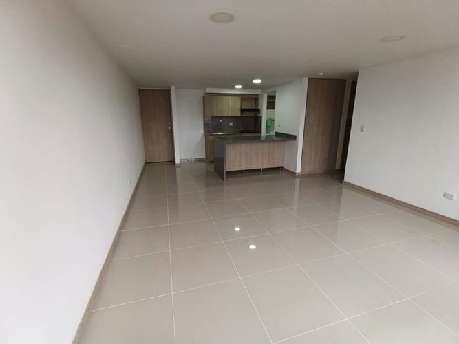 Apartamento de 2 alcobas en arriendo en Ditaires, Itagüí, 90 m² · foto 5 de 13