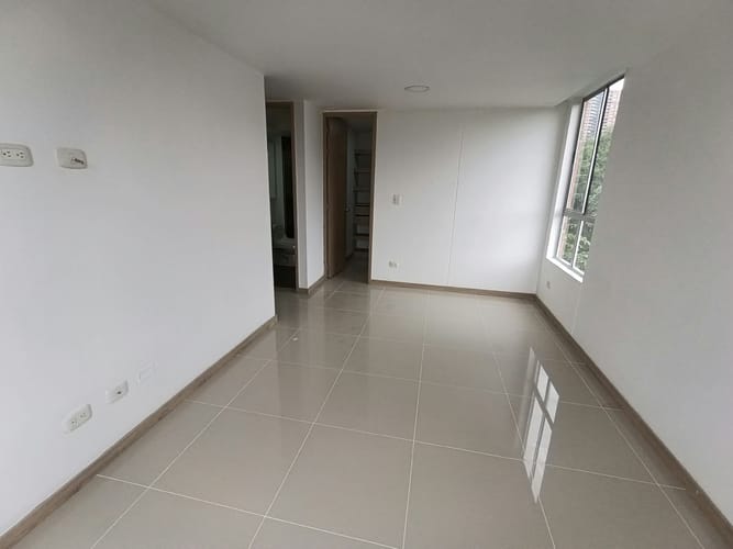 Apartamento de 2 alcobas en arriendo en Ditaires, Itagüí, 90 m² · foto 10 de 13