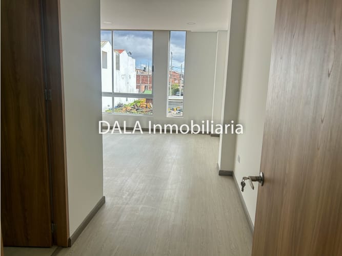 Casa de 4 alcobas en venta en Cota, 141 m² · foto 9 de 24