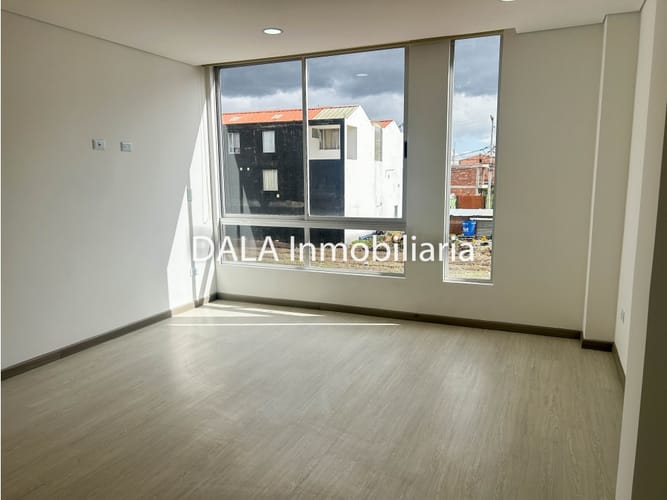 Casa de 4 alcobas en venta en Cota, 141 m² · foto 12 de 24